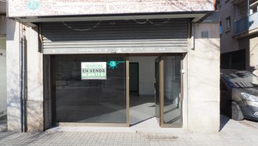 Local en C/ Girona-zona Lledoner