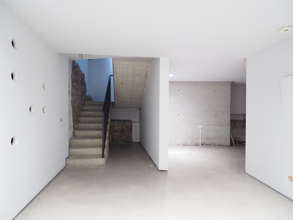 Alquiler de Local Comercial en C/ Anselm Clavè-Centro