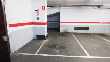 Parquing en venta en Instituts-CENTRO