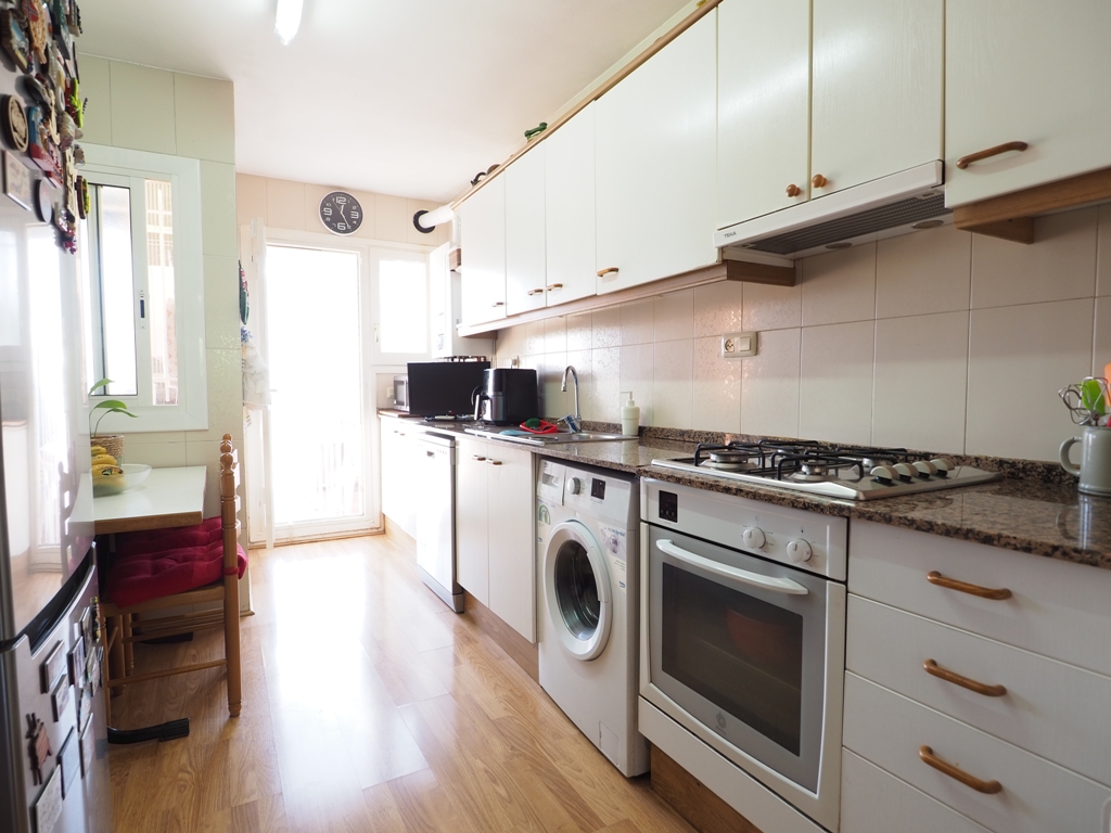 Casa adosada en venta en Montornès del Vallès