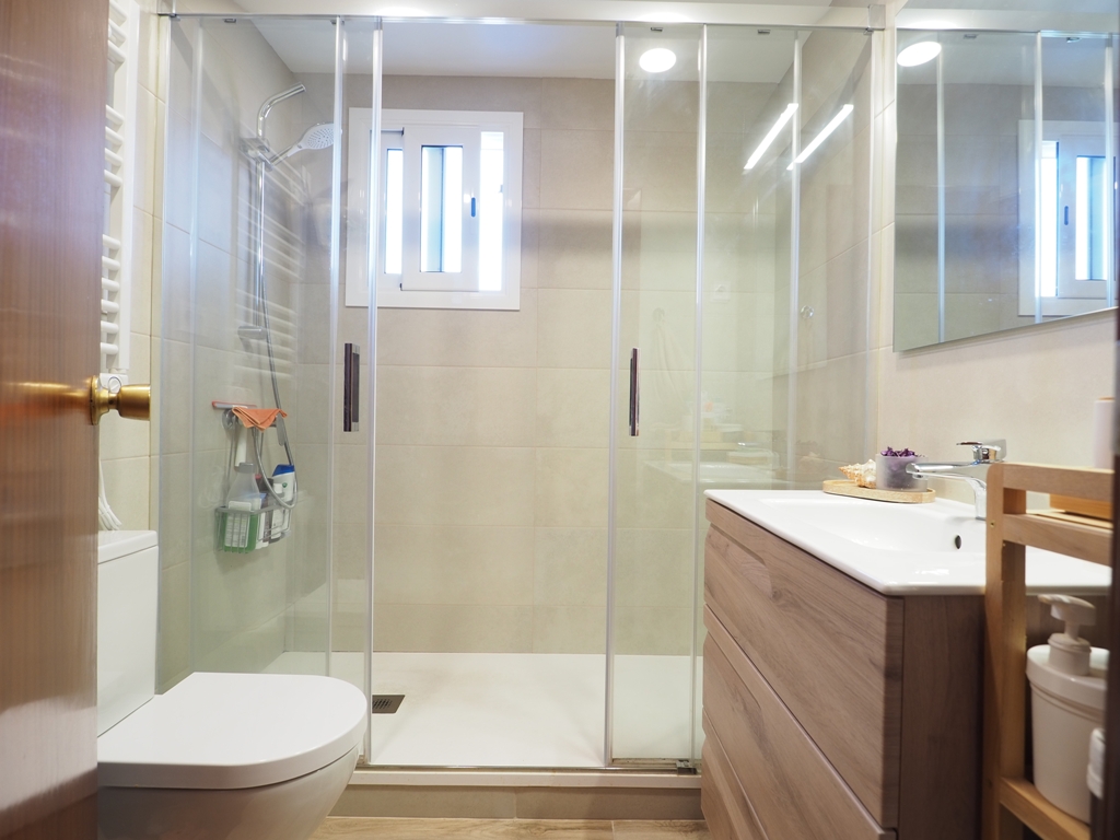 Casa adosada en venta en Montornès del Vallès