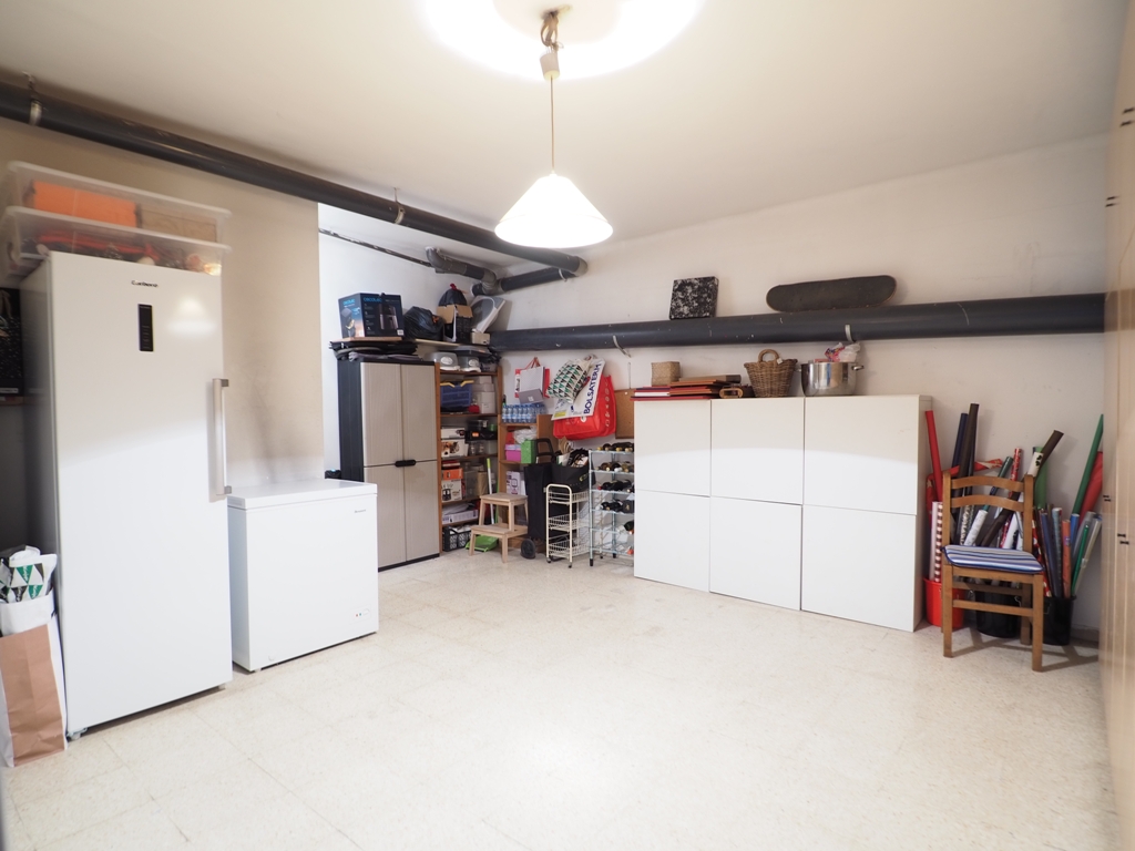 Casa adosada en venta en Montornès del Vallès