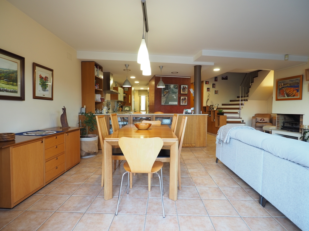 Venta de una casa adosada en Granollers – Font Verda