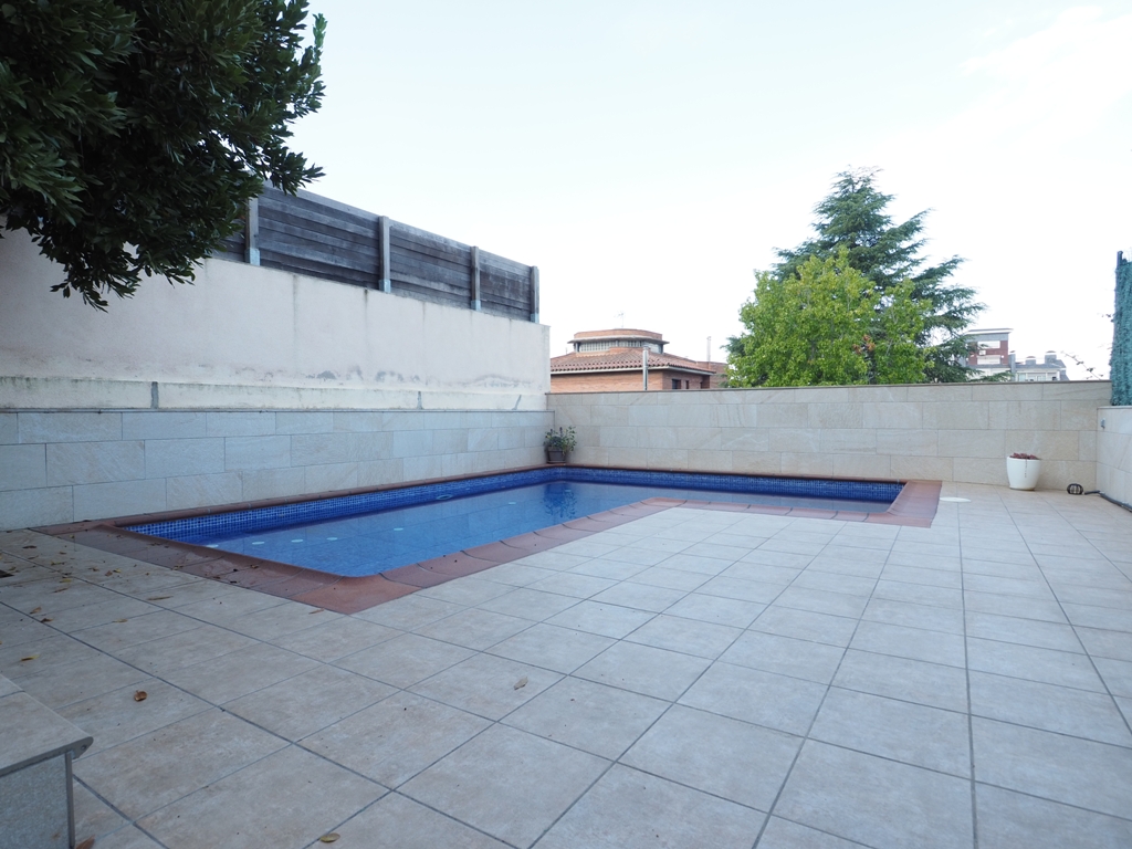 Venta de una casa adosada en Granollers – Font Verda