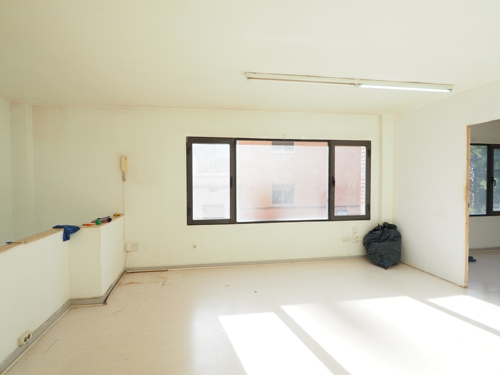 Despacho en alquiler en Font Verda