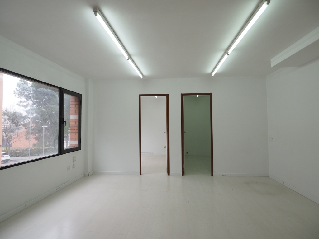 Despacho en alquiler en Font Verda