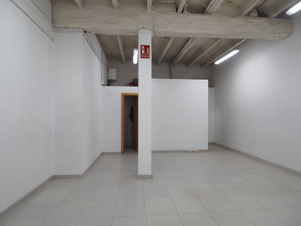 Local en alquiler en Centre, Pl. Olles-Sta. Anna