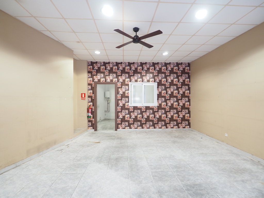 Alquiler de Local Comercial en Granollers, Av. Sant Esteve