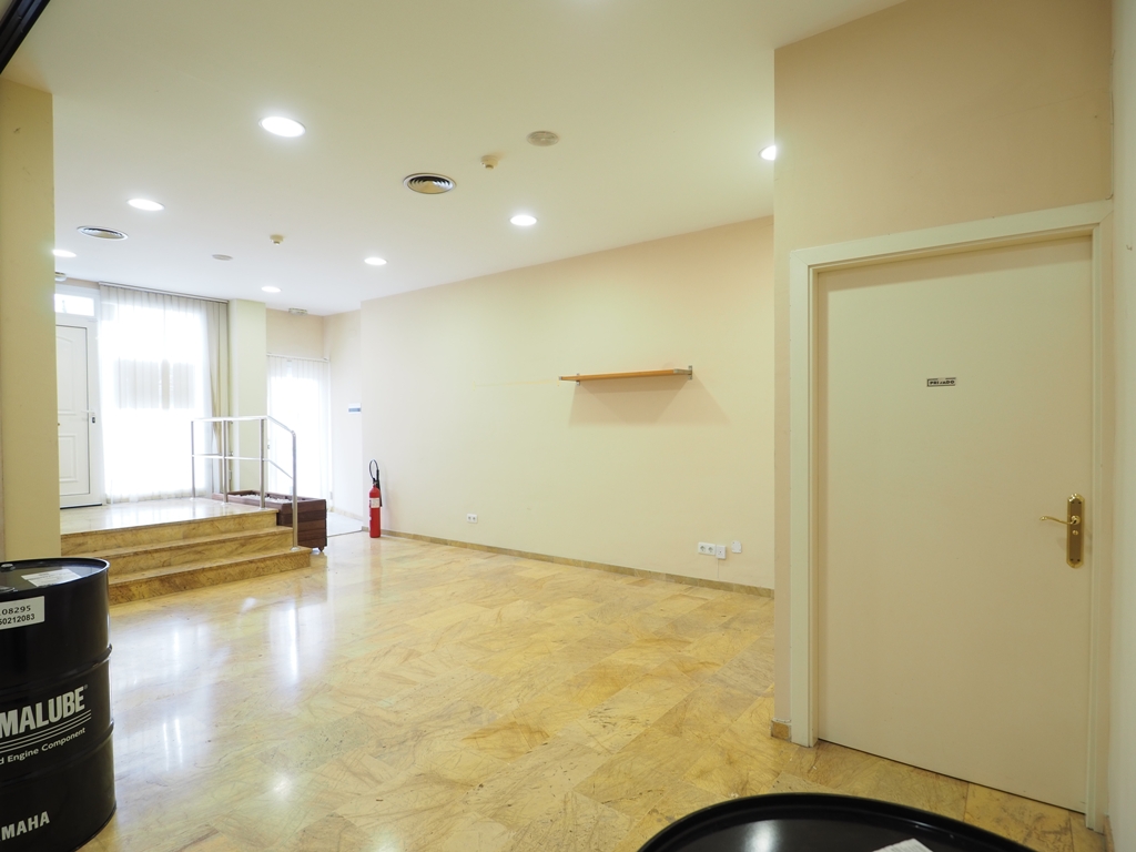 Alquiler de local comercial en Granollers, Font Verda