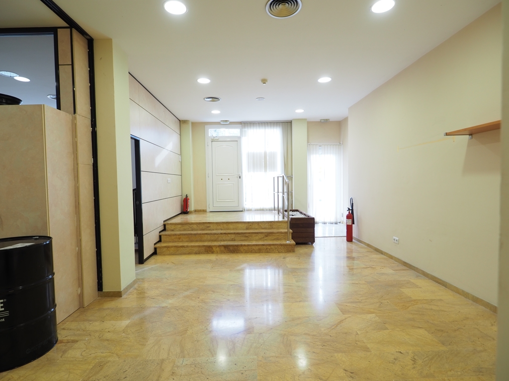 Alquiler de local comercial en Granollers, Font Verda