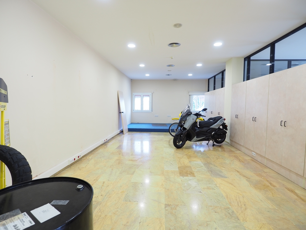 Alquiler de local comercial en Granollers, Font Verda