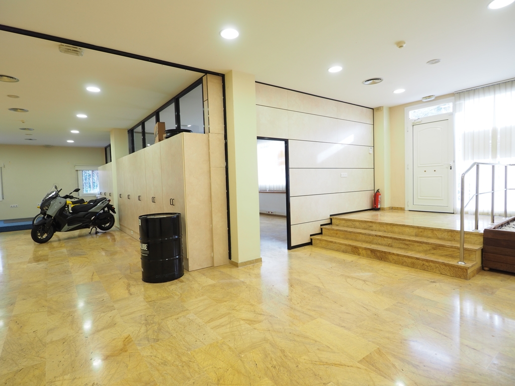 Alquiler de local comercial en Granollers, Font Verda