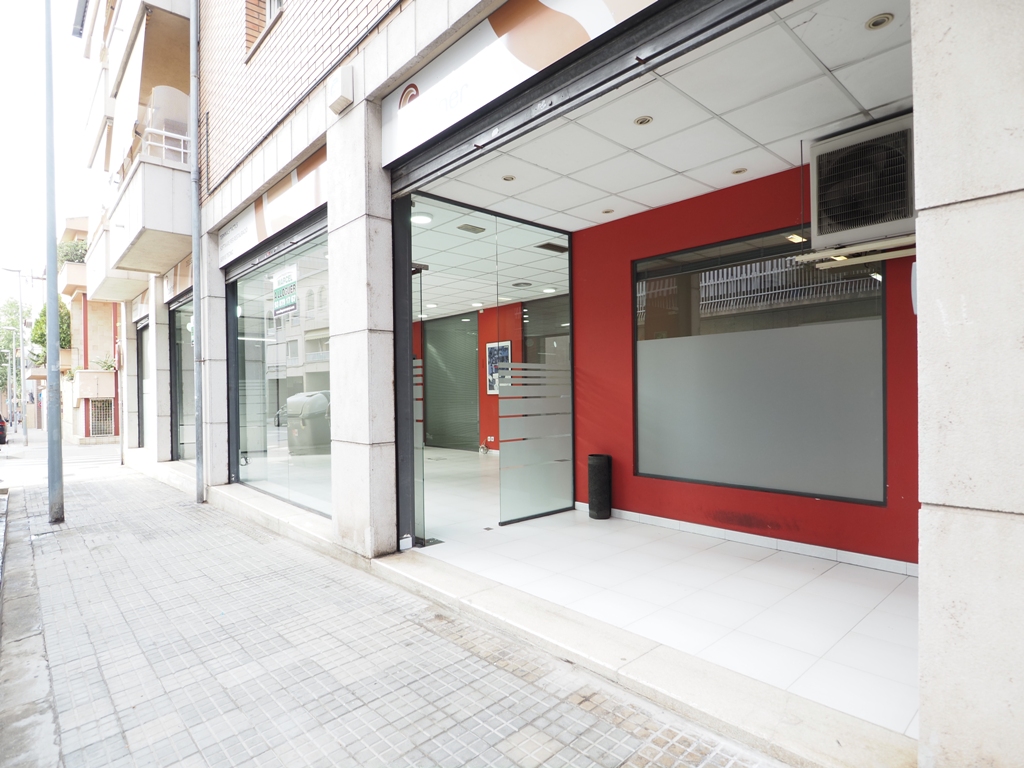 Local comercial en alquiler en Granollers, zona centro-Roca Umbert
