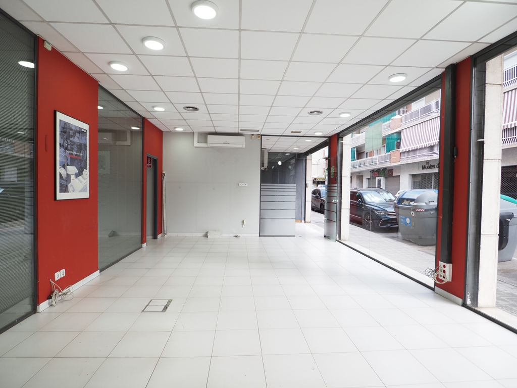 Local comercial en alquiler en Granollers, zona centro-Roca Umbert