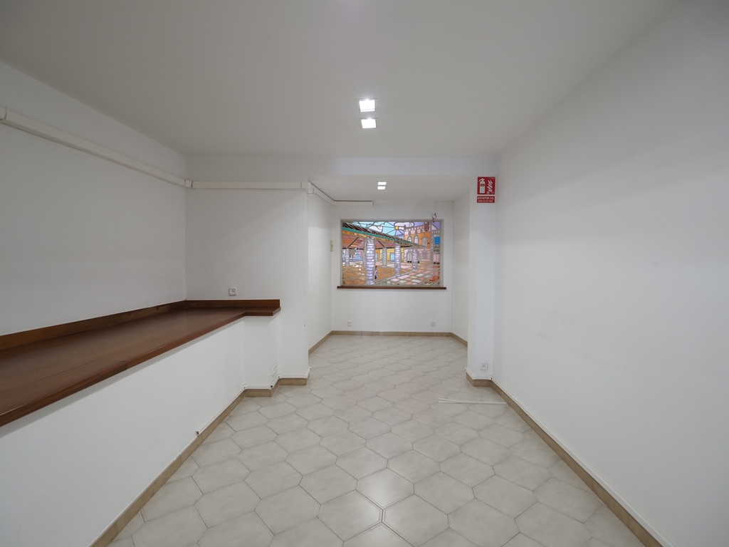 Alquiler de local comercial en el Centro, Pl. Porxada
