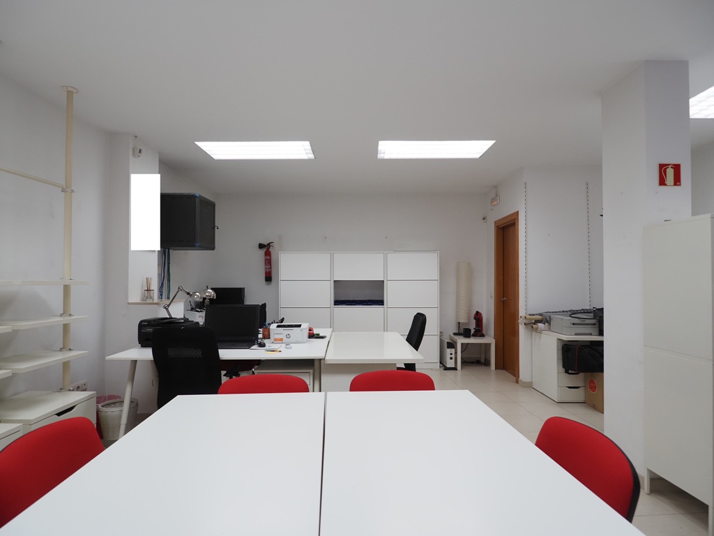 Local comercial en venta en Granollers, en la zona Instituts-Ponent